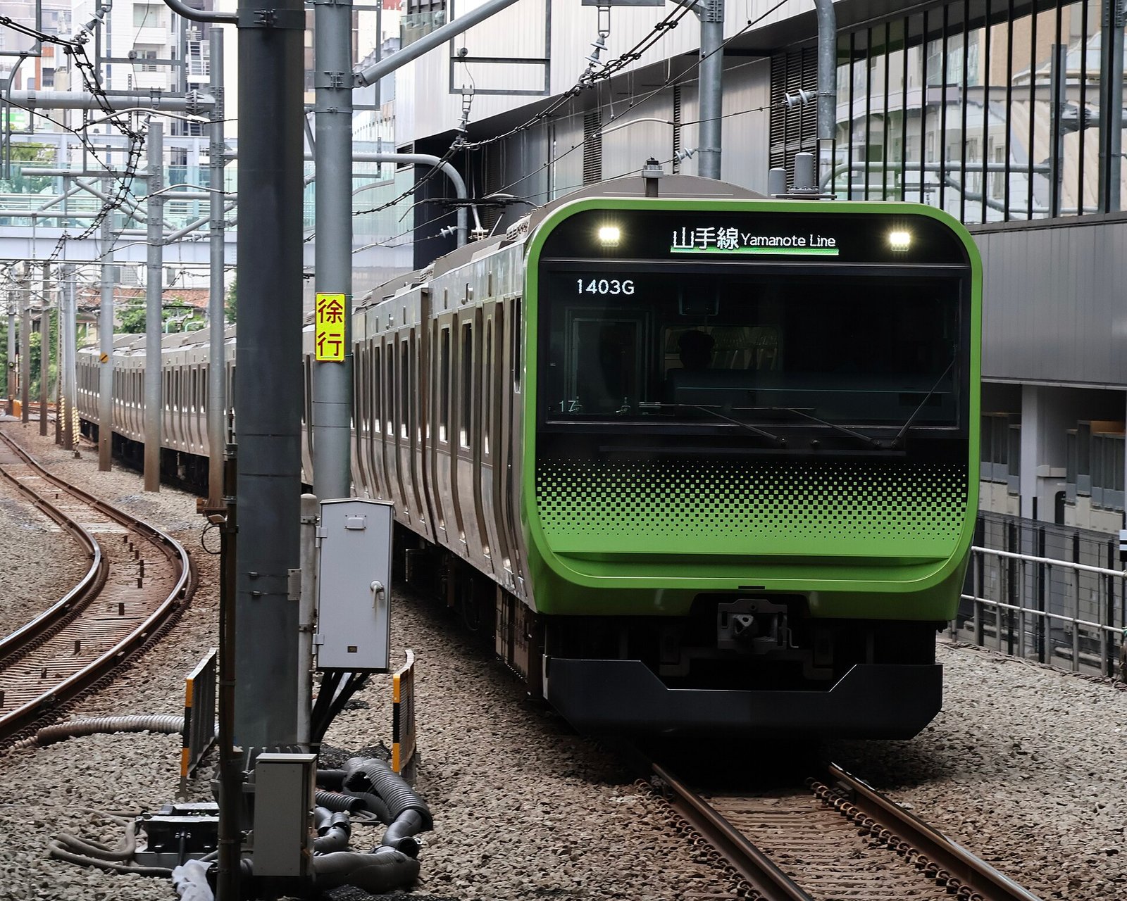 JR東日本の山手線E235系（資料写真）